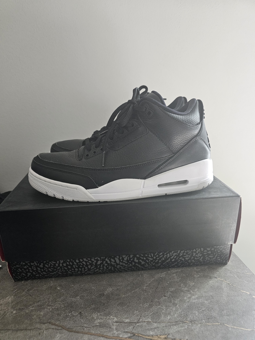 Jordan 3 Retro Black and White Low-Top Sneakers - Picture 3 of 8